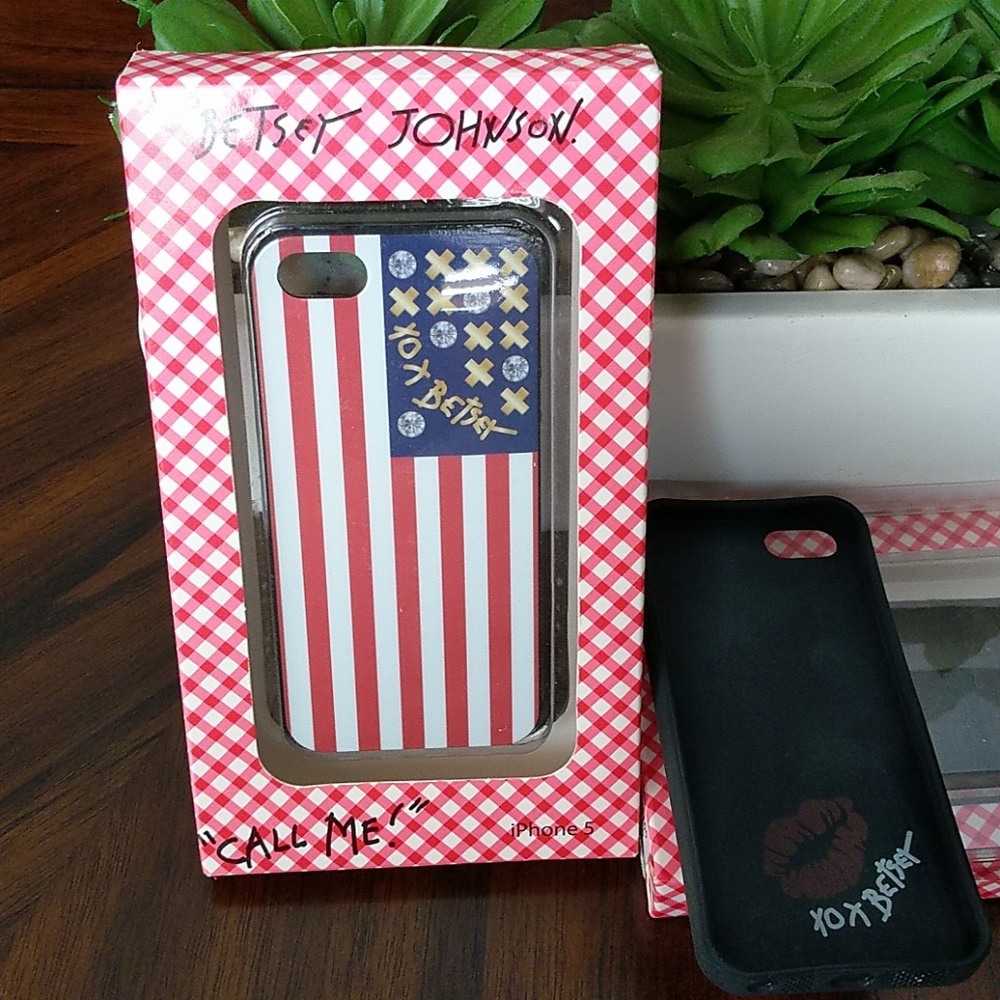 Betsey Johnson iPhone 5 case